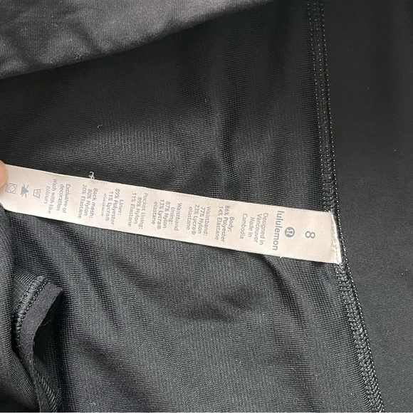 Lululemon Women's Black and Gray Shorts Size 8 - Picture 4 of 4